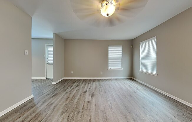 16326 ROYAL FT LN