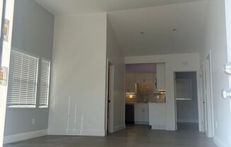 3 beds, 3 baths, 1,200 sqft, $4,095, Unit 4124 Florida St.