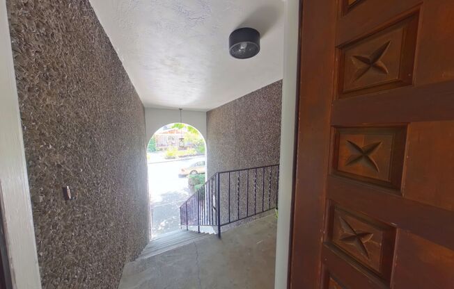 2 beds, 1.5 baths, 1,027 sqft, $1,625, Unit #10