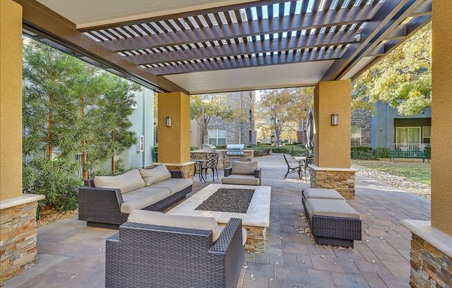 2 beds, 2 baths, $2,095