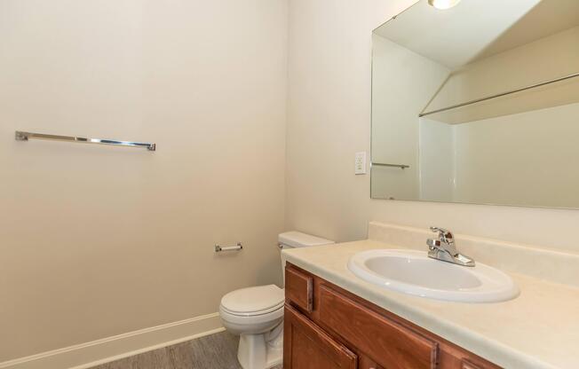 CHIC BATHROOMS