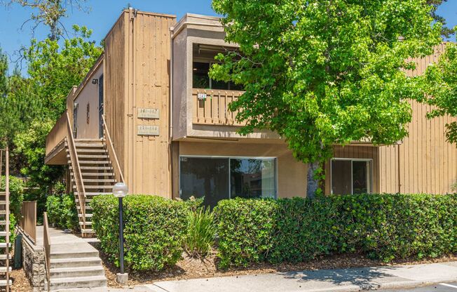 1Bed/1Bath Single Story Condo in La Mesa with several amenities