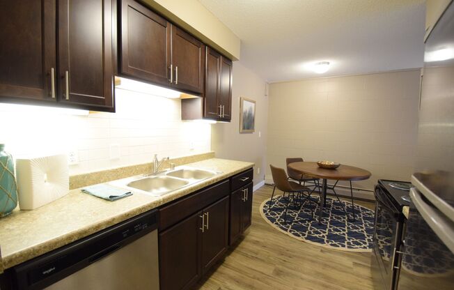 1 bed, 1 bath, 756 sqft, $1,124, Unit 520-309