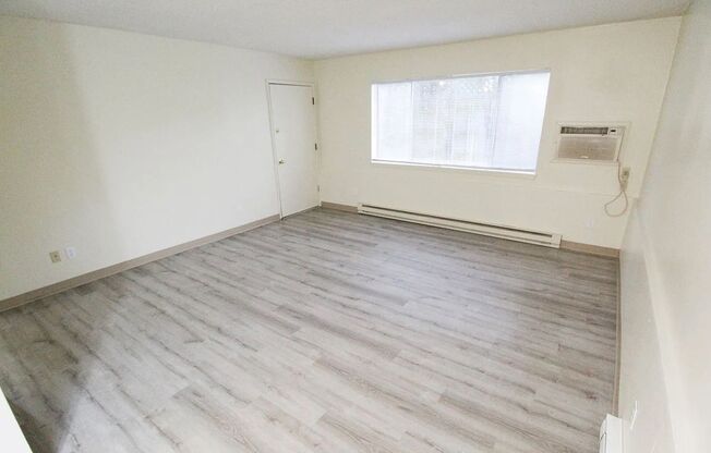 2 beds, 1 bath, 1,000 sqft, $1,295, Unit #3