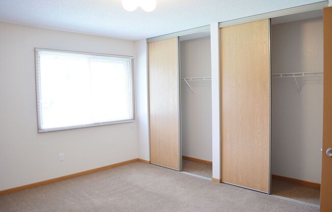 2 beds, 2 baths, 1,050 sqft, $1,674, Unit 317