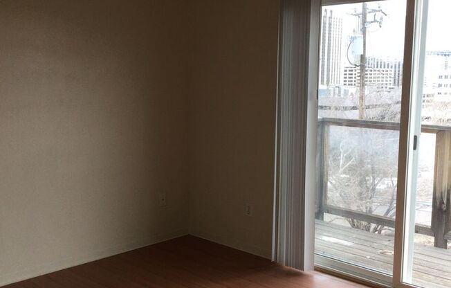 1 bed, 1 bath, $750, Unit C3