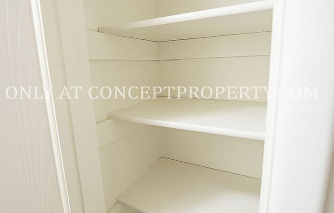 2 beds, 1 bath, 935 sqft, $1,275, Unit 59