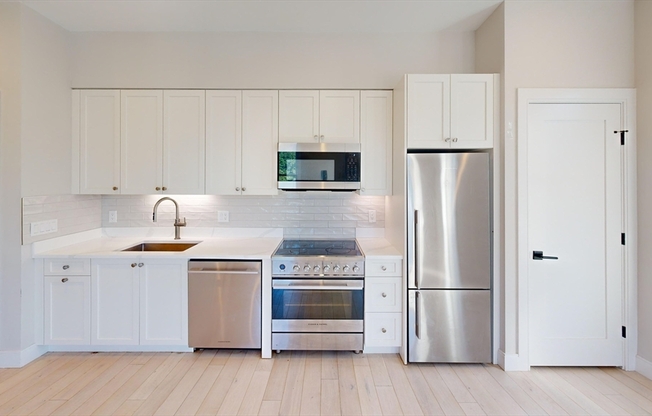 1 bed, 1 bath, 475 sqft, $2,975, Unit 401