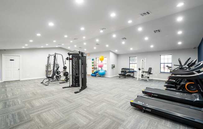 Averly apartments in Jonesboro Georgia photo of fitness center with treadmills 24 hour