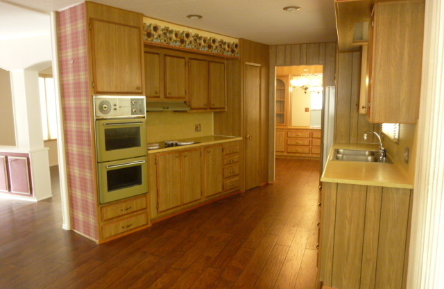 2 beds, 2 baths, $2,200