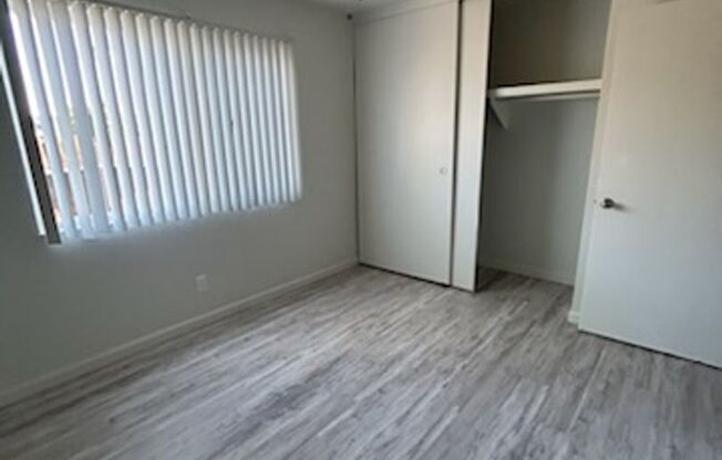 2 beds, 1 bath, 720 sqft, $1,245, Unit 11