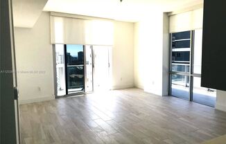 1010 SW 2nd Ave Unit 2009