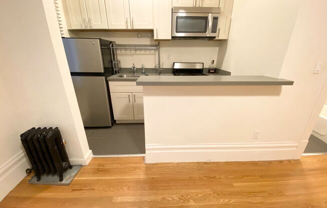 838 Hyde Street LLC
