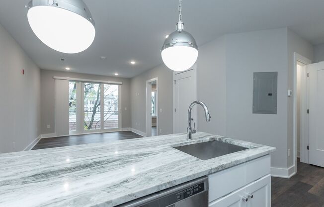 1 bed, 1 bath, 750 sqft, $1,400, Unit 205