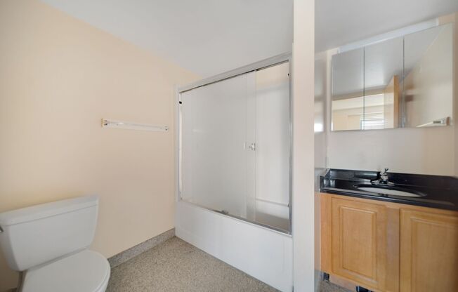 400 College Ave - The Heart of Collegetown