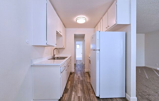 1 bed, 1 bath, $1,695, Unit 20