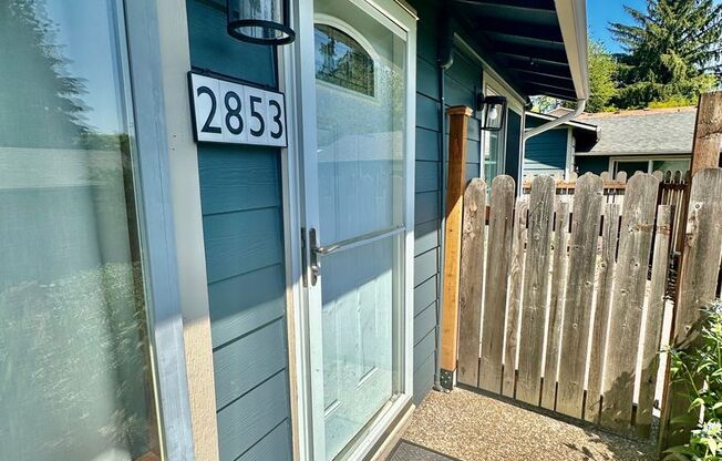 Awesome 2-Bedroom Condo Near Multnomah Village