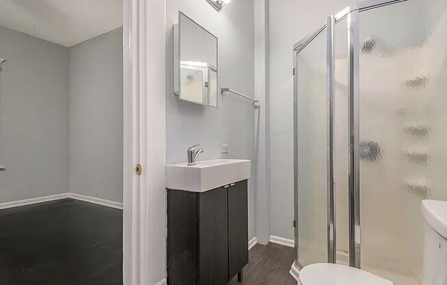 3 beds, 2 baths, $1,900