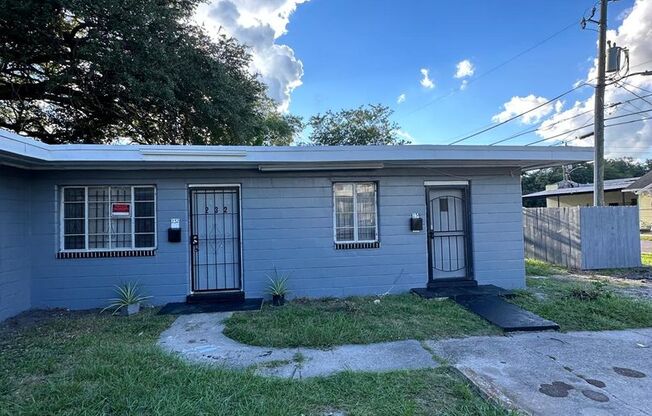 Studio, 1 bath, 600 sqft, $800