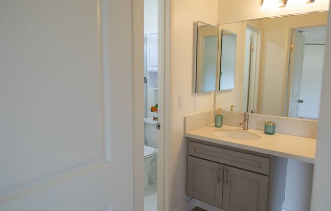 1 bed, 1 bath, 800 sqft, $2,195, Unit #55