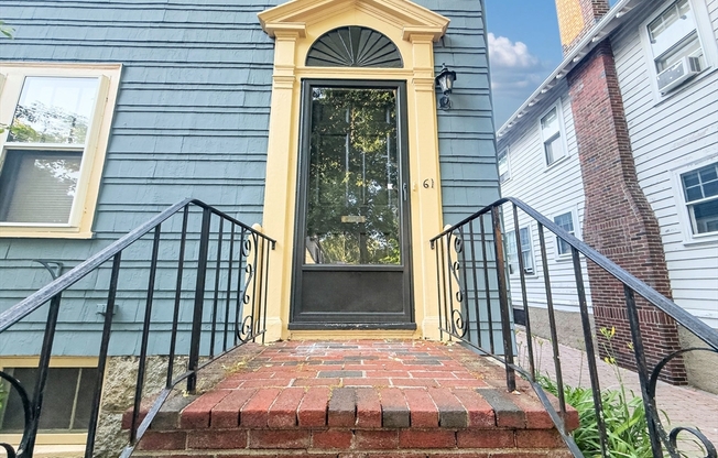 61 MORAINE ST