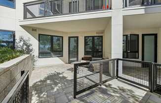 BRAND-NEW EMERYVILLE APARTMENTS