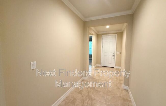 29 LAKEFRONT LN