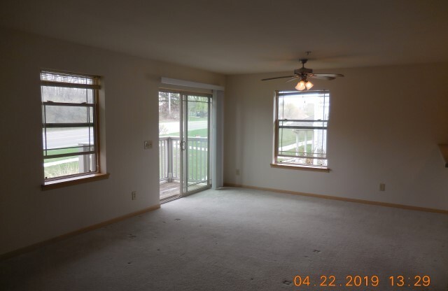 2 beds, 1 bath, 1,000 sqft, $1,645, Unit 5018 - 201