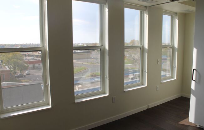 1 bed, 1 bath, 724 sqft, $1,825, Unit 403