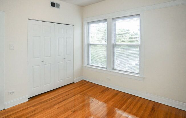 2 beds, 1 bath, 725 sqft, $2,795, Unit 859-3N