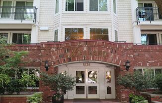 Light and Bright 1 Bedroom Condo at the Ballard Place Condominiums with Parking Included