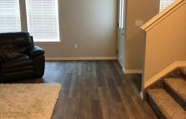 Beautiful 3 bed, 3 bath Townhome in West Windsor!