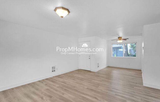 Bright & Light Beaverton Apartment – 3 Bedrooms - NEW PHOTOS
