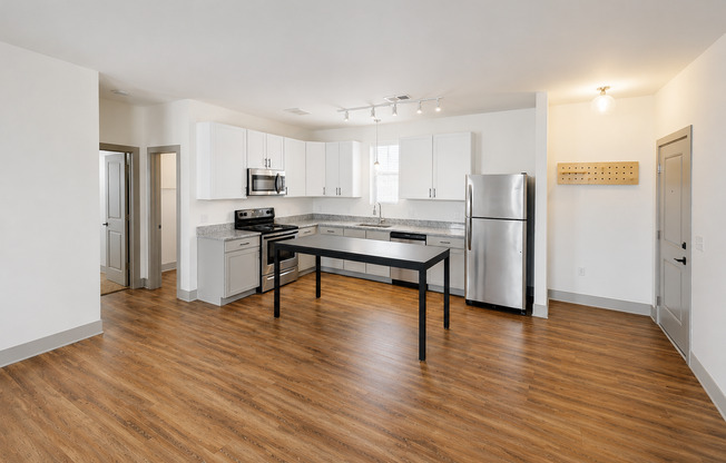 1 bed, 1 bath, 777 sqft, $1,539, Unit 4003GW
