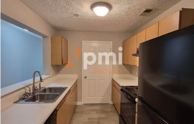 2204 FAIRINGTON VLG DR