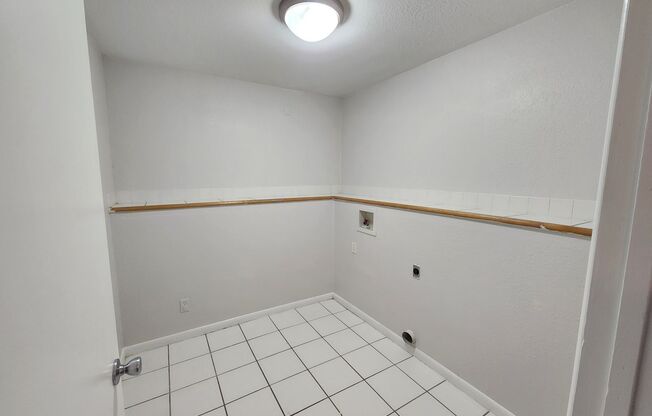 2 beds, 1 bath, 992 sqft, $1,435, Unit ABB-2-132