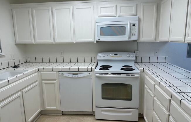 Perfect blend of convenience and comfort 2/2 San Mateo