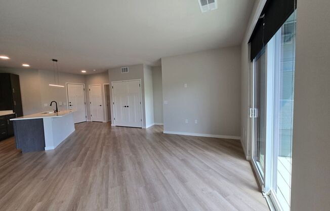 2 beds, 2 baths, 1,244 sqft, $2,170, Unit 8421-127