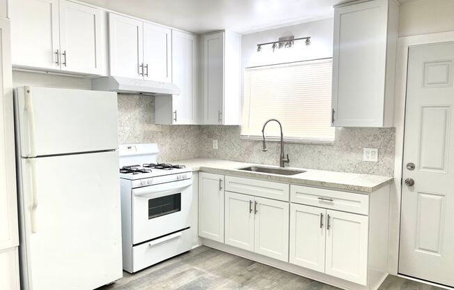 319 S. Alessandro St.