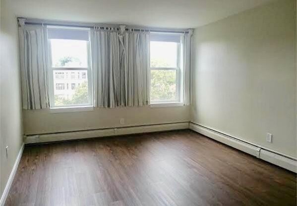 1880 Commonwealth Ave
