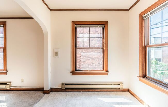 Studio, 1 bath, 430 sqft, $1,375, Unit 106