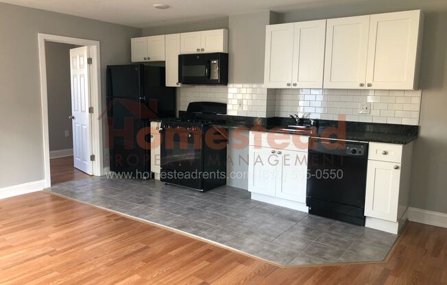 15 E Elm St