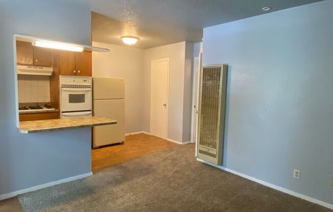 West Oaks Apartments