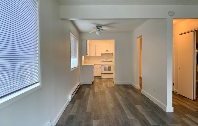 3 beds, 1.5 baths, 1,210 sqft, $1,890, Unit 5