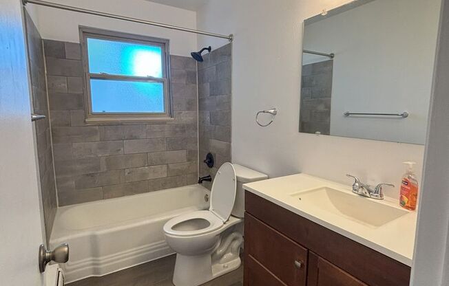 Beautiful 3-Bedroom, 1.5-Bathroom Home with Spacious Backyard in Prime Northglenn Location