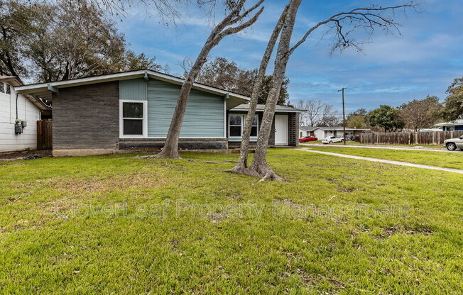 1002 SUMNER DR