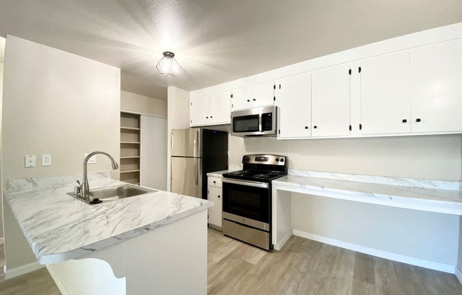 Modern Kitchen With White Cabinet at The Morgan, Lafayette, 94549