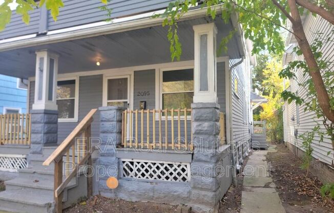 2095 W 83 FRONT