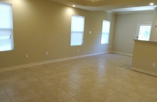 6606 Mia Way #102, San Antonio, TX 78244