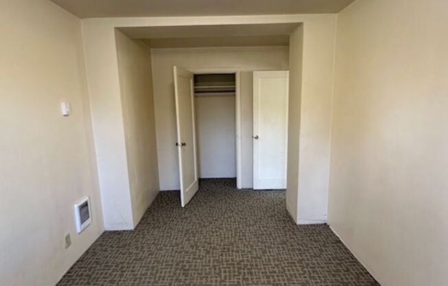 2 beds, 1 bath, 689 sqft, $1,375, Unit 402A